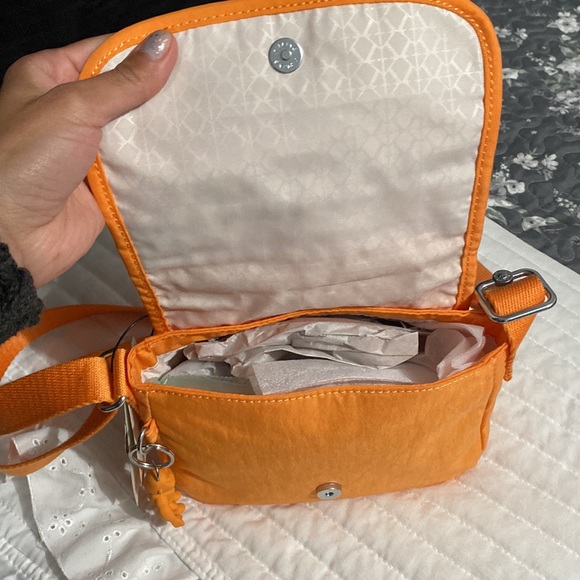 Kipling orange purse - Picture 6 of 8